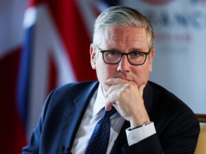 Primeiro-ministro demite-se no Reino Unido